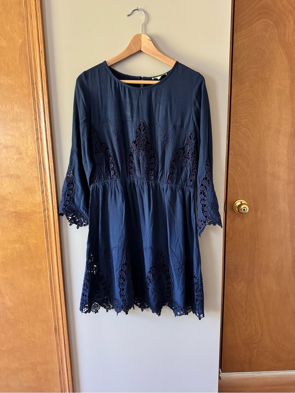 NWT Gianni Bini Navy Lace Trim Shift Dress